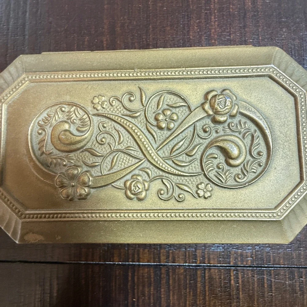 Vintage Gold Brass Floral‎ Embossed Metal Trinket Jewelry Box Red Velvet Coffin